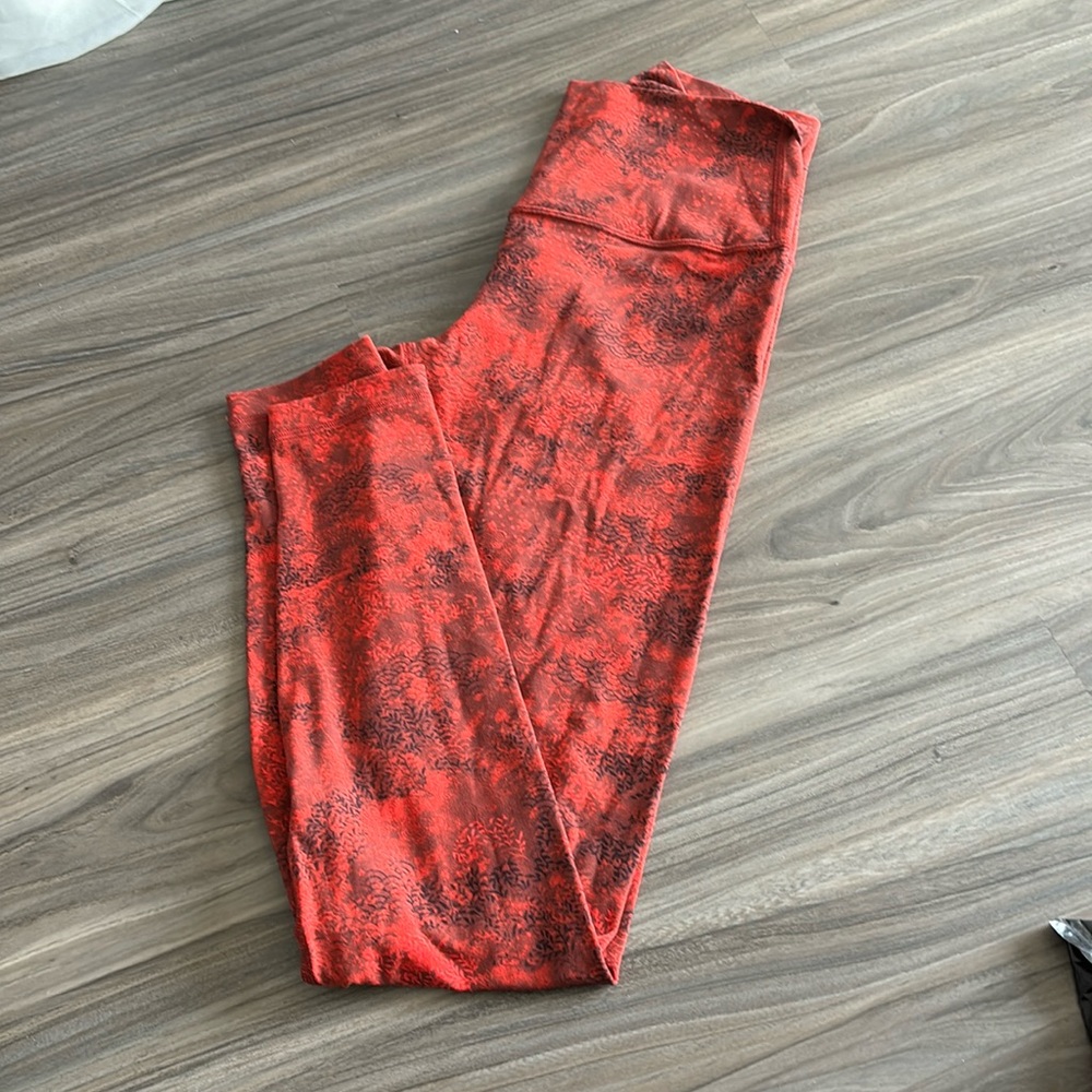 NWT Lululemon align tights full length.